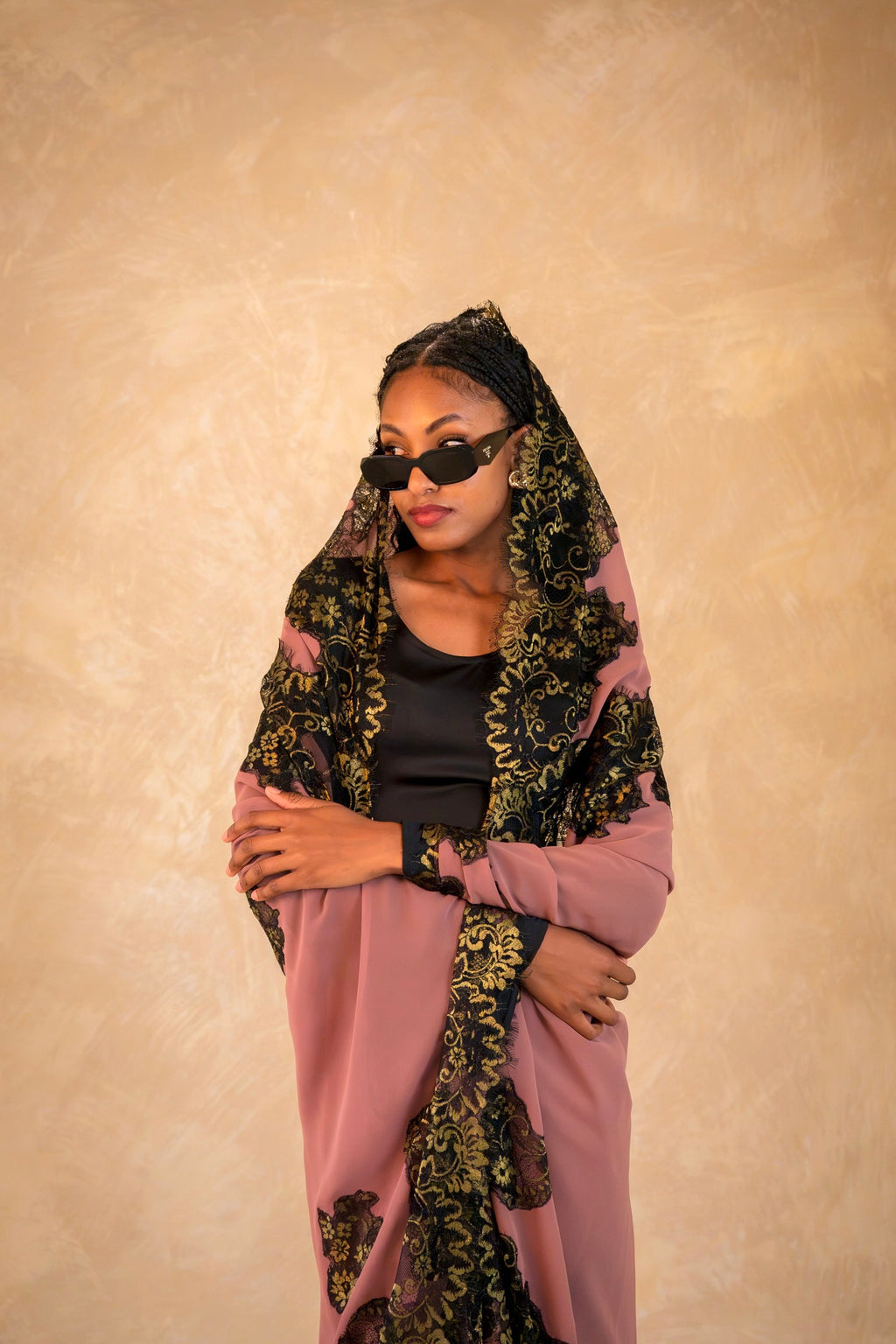 Hooded Sheila - Wild Plum Light