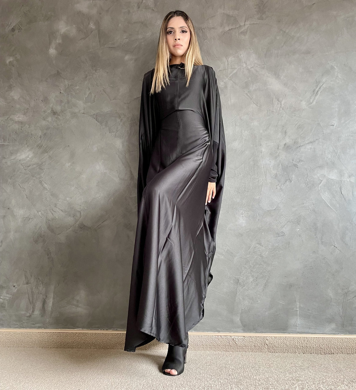 Essential Silk Jilbab - Onyx